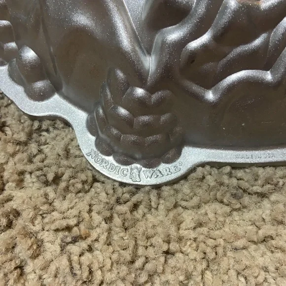 Nordic Ware Wreath Bundt Cake Pan